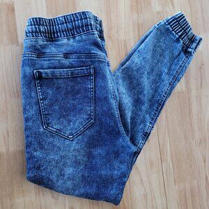 Zoo York Jeans ~ Size Large